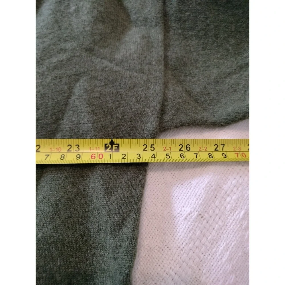 J. Crew Collection Italian Cashmere V-Neck Sweater XL Green Kangaroo Pocket Pouc